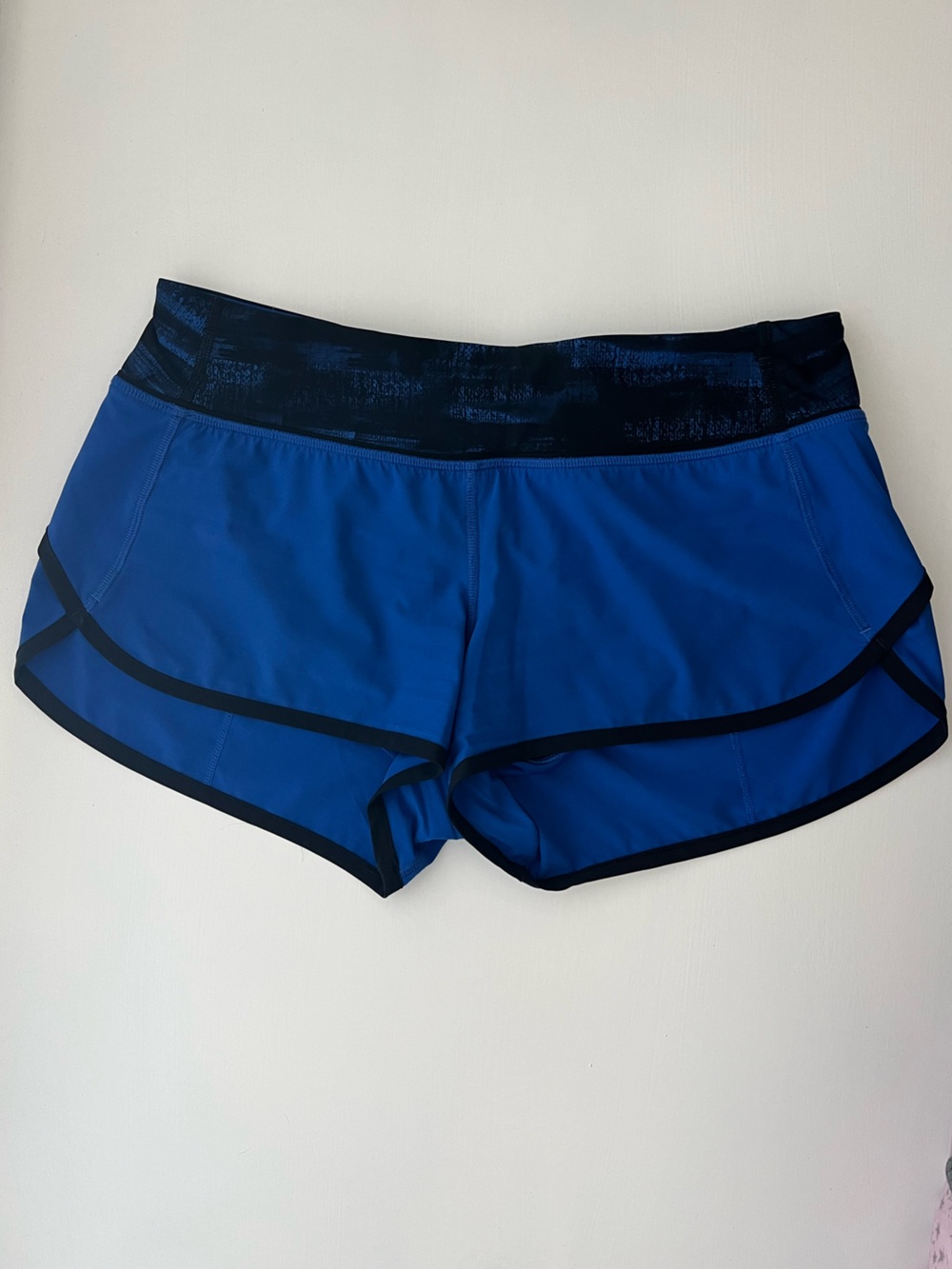 lululemon Speed shorts, size 6
